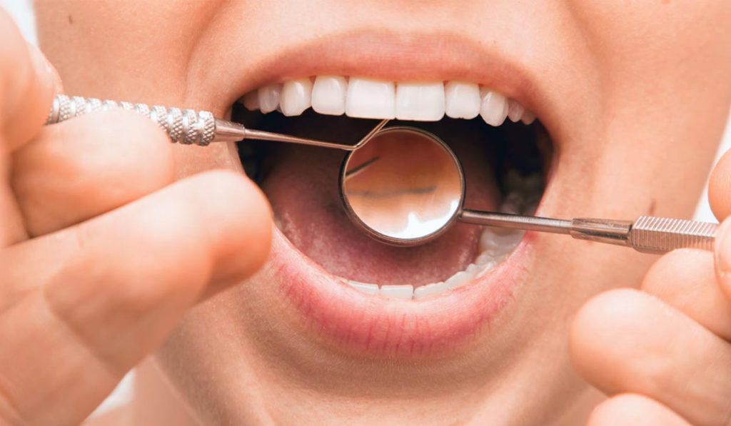 Effective Ways to Avoid Gum And Jaw Bone Diseases
