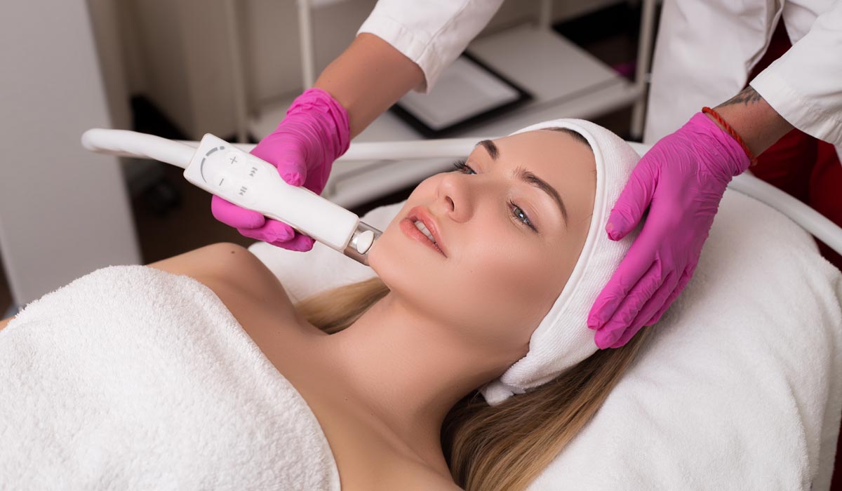 5 Benefits of Skin Tightening with Renuvion J-Plasma - Eterna